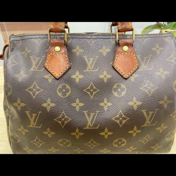 ✨SOLD✨AUTHENTIC LV SPEEDY 25 MONOGRAM✨ - Picture 13 of 13